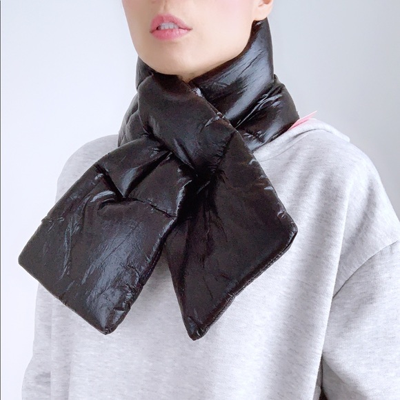 SLICK PUFFER NECK WARMER - Black - Picture 4 of 9